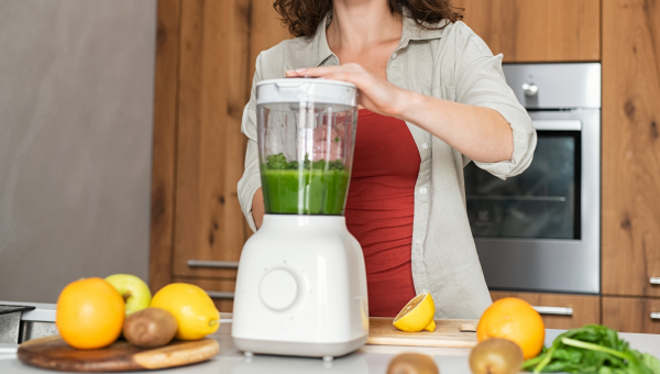 making delicious and nutritious smoothies, having the right blender is essential.